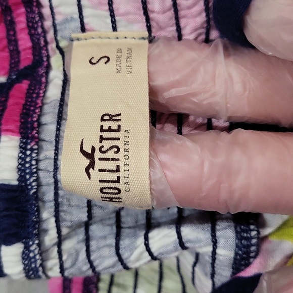 Hollister Floral Dress - Picture 9 of 11